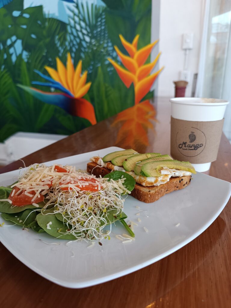 Pan tostado de aguacate